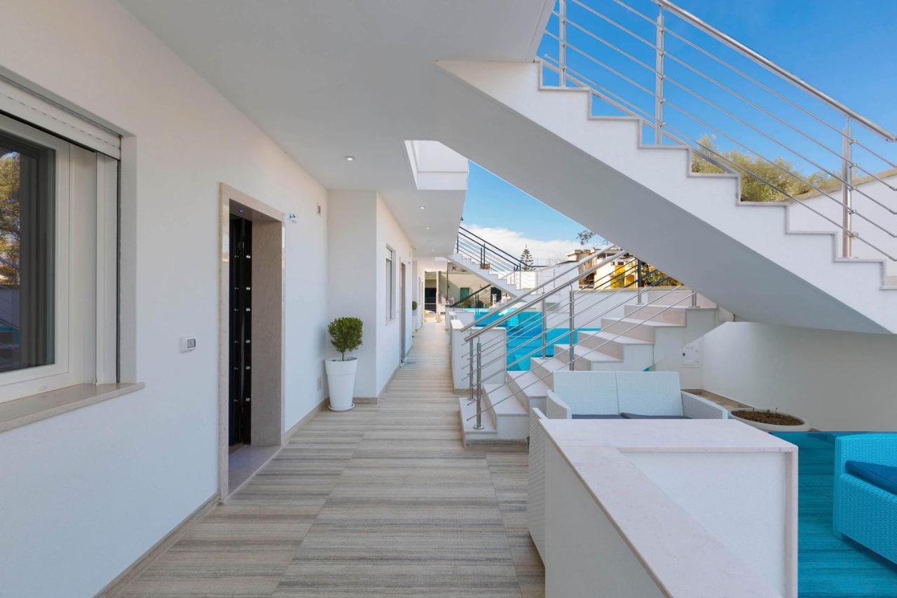 Absolute Suite Apartments Porto Cesareo Exterior photo