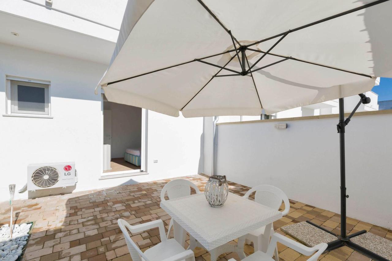 Absolute Suite Apartments Porto Cesareo Exterior photo